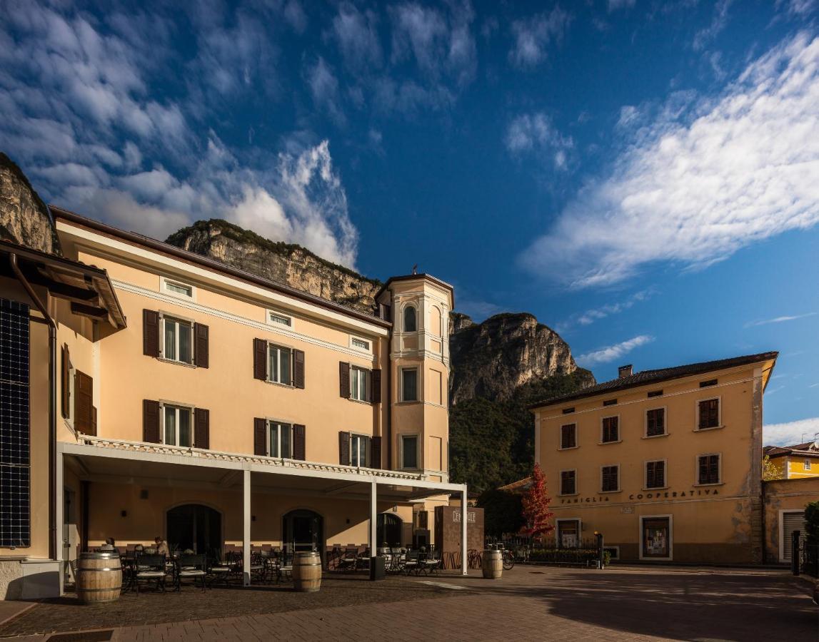 Albergo Caffe Centrale Mezzocorona Zewnętrze zdjęcie