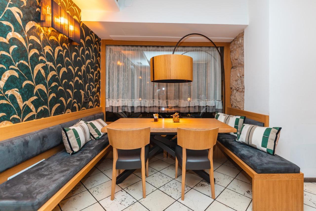 Albergo Caffe Centrale Mezzocorona Zewnętrze zdjęcie