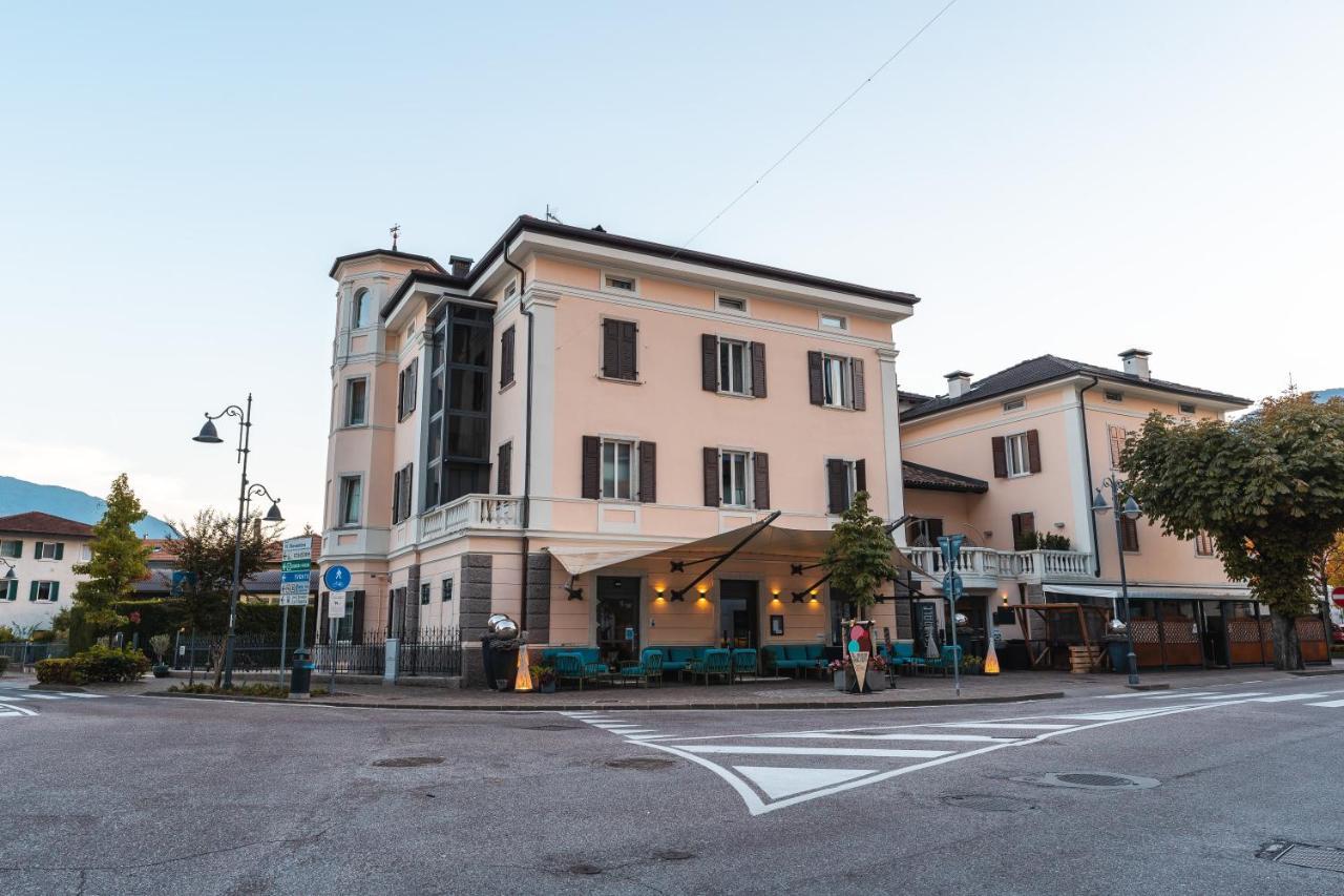 Albergo Caffe Centrale Mezzocorona Zewnętrze zdjęcie