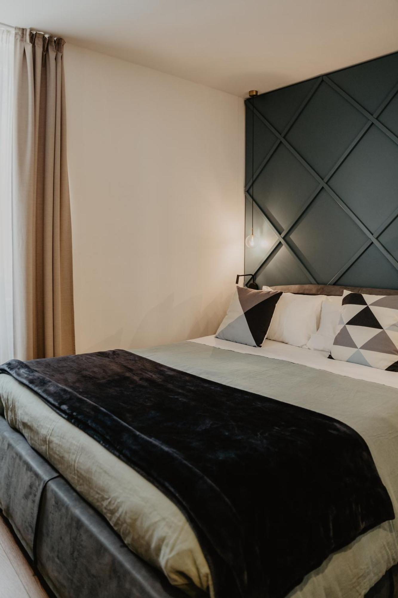 Albergo Caffe Centrale Mezzocorona Zewnętrze zdjęcie